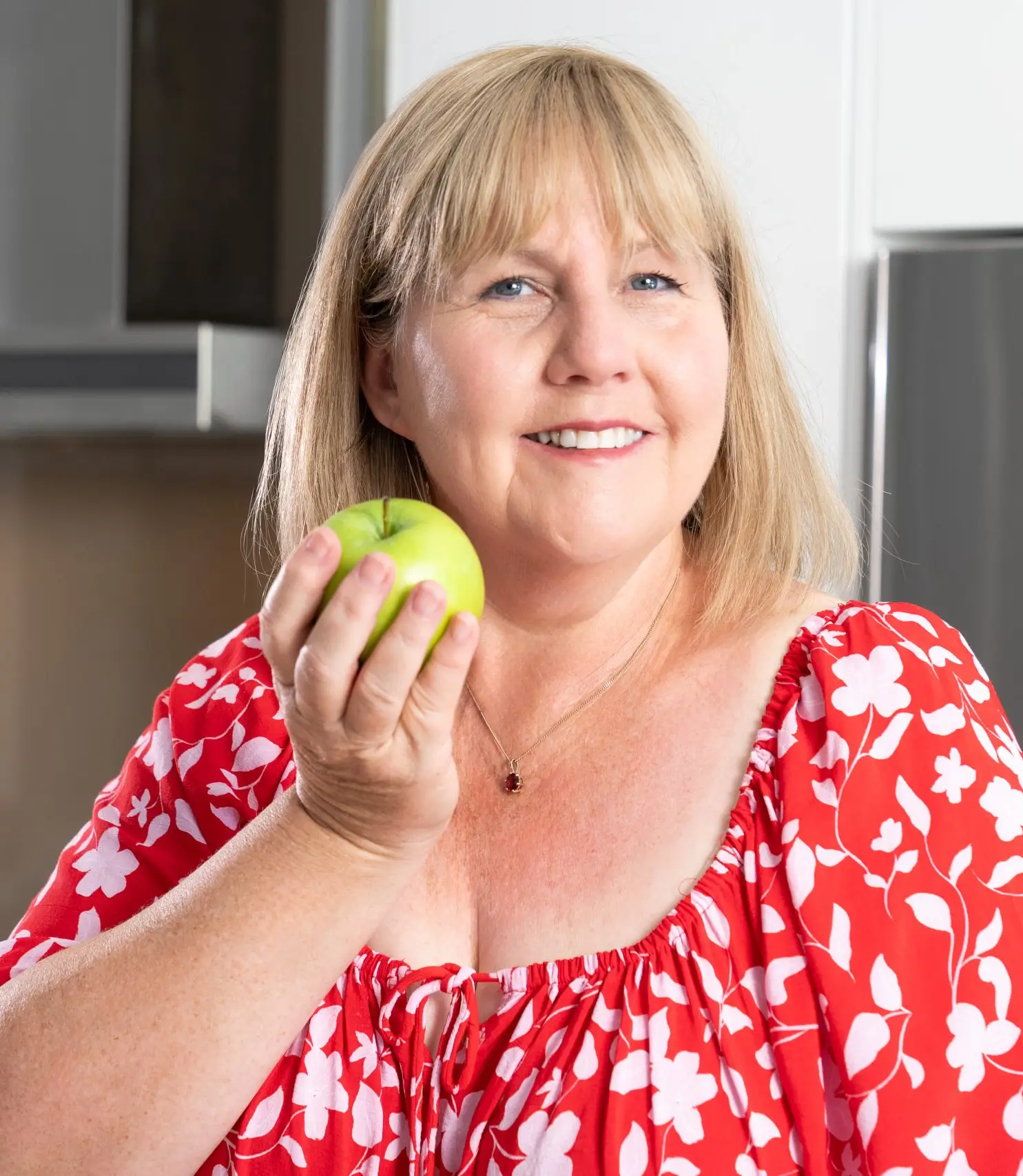 Compare Weight Loss Programs with natuopath Jeannette Scapens as she shares over 200 success stories